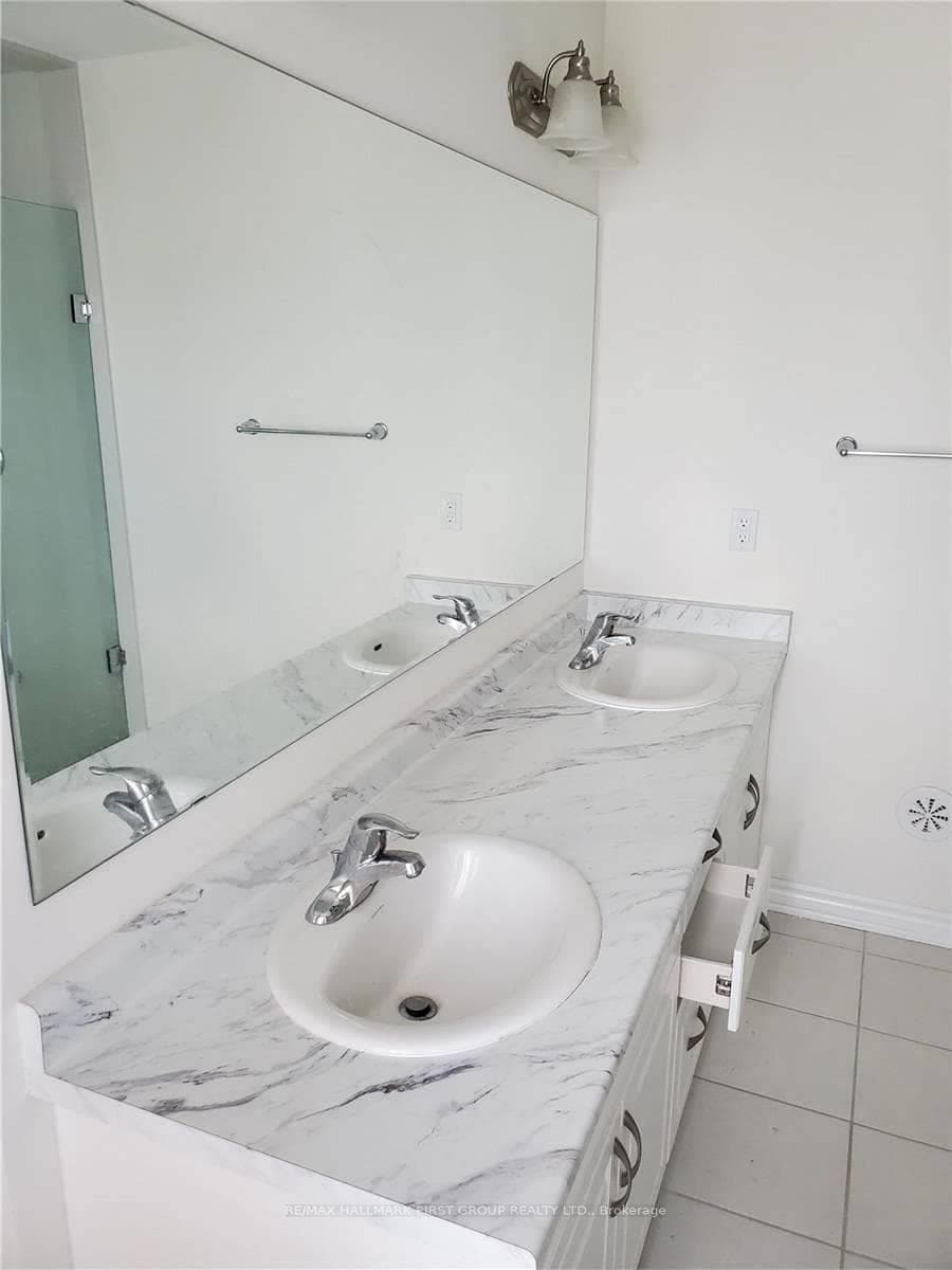 25 Heron Park Place Unit 20 photo 13