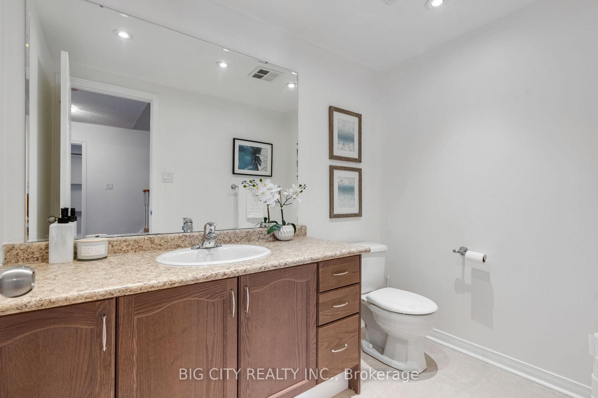 Main Floor Bathroom
