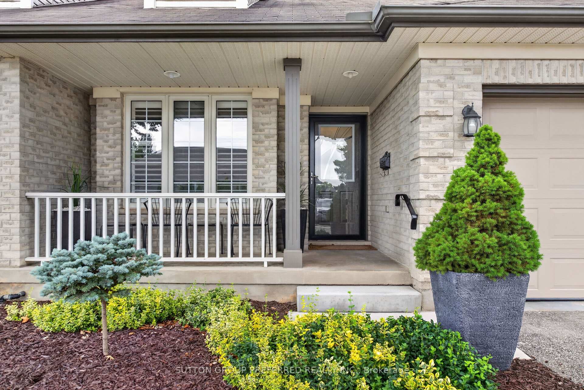 20 Windemere Place Unit 6 photo 6