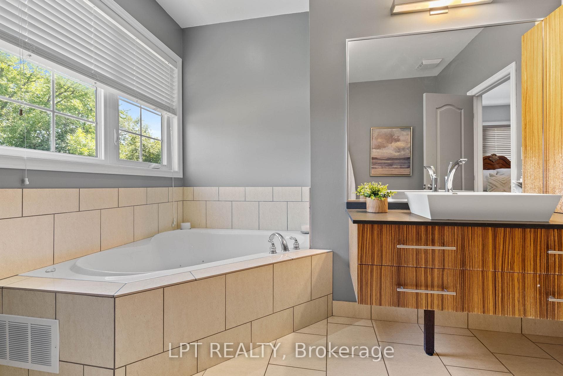 173 Lake Drive photo 27