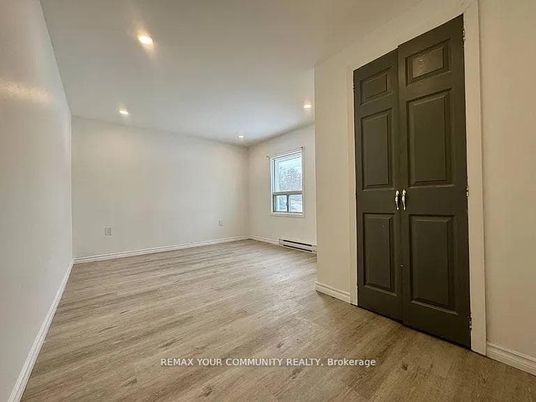 22 Clifton Street Unit Main Floor photo 20