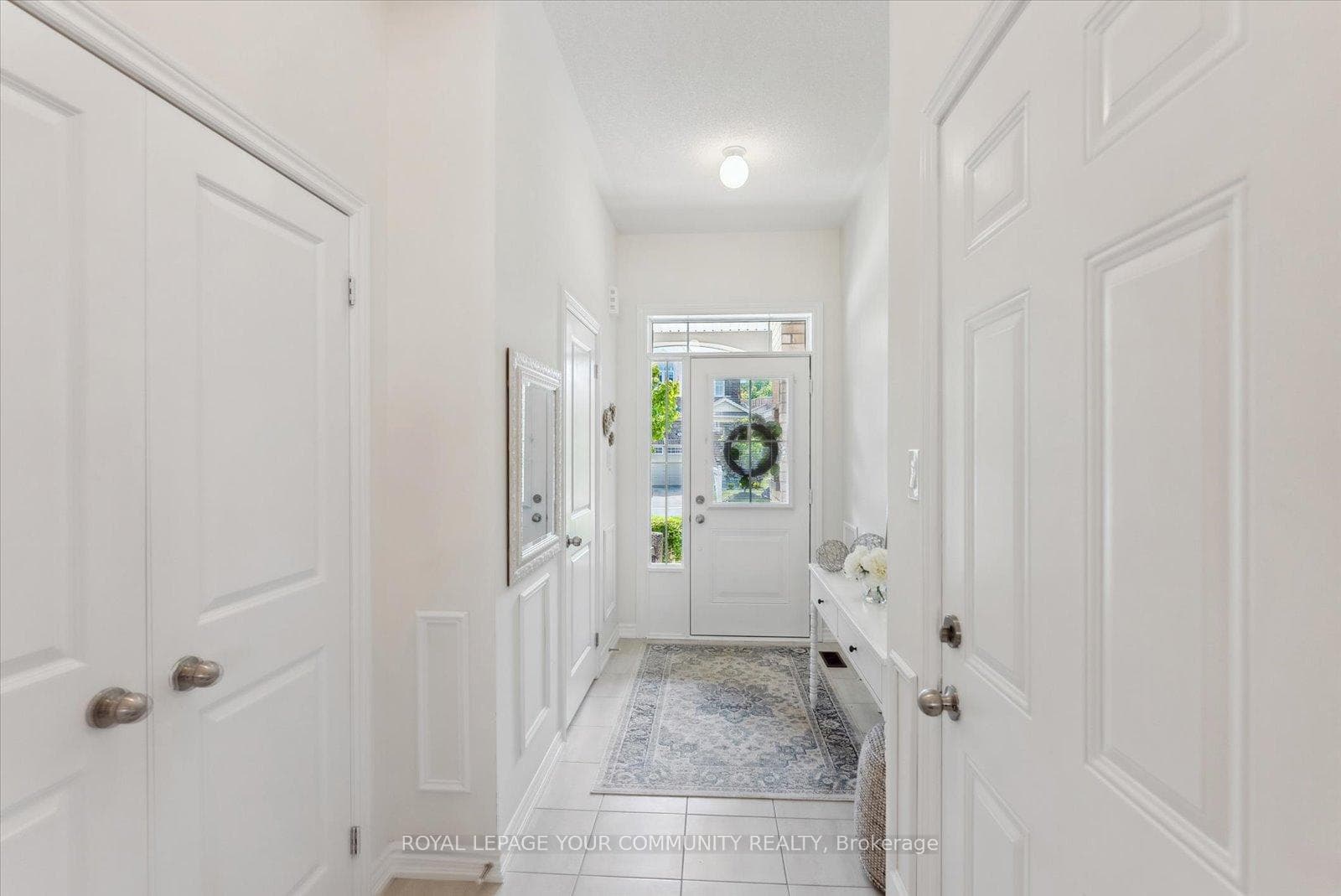74 Brent Crescent photo 4