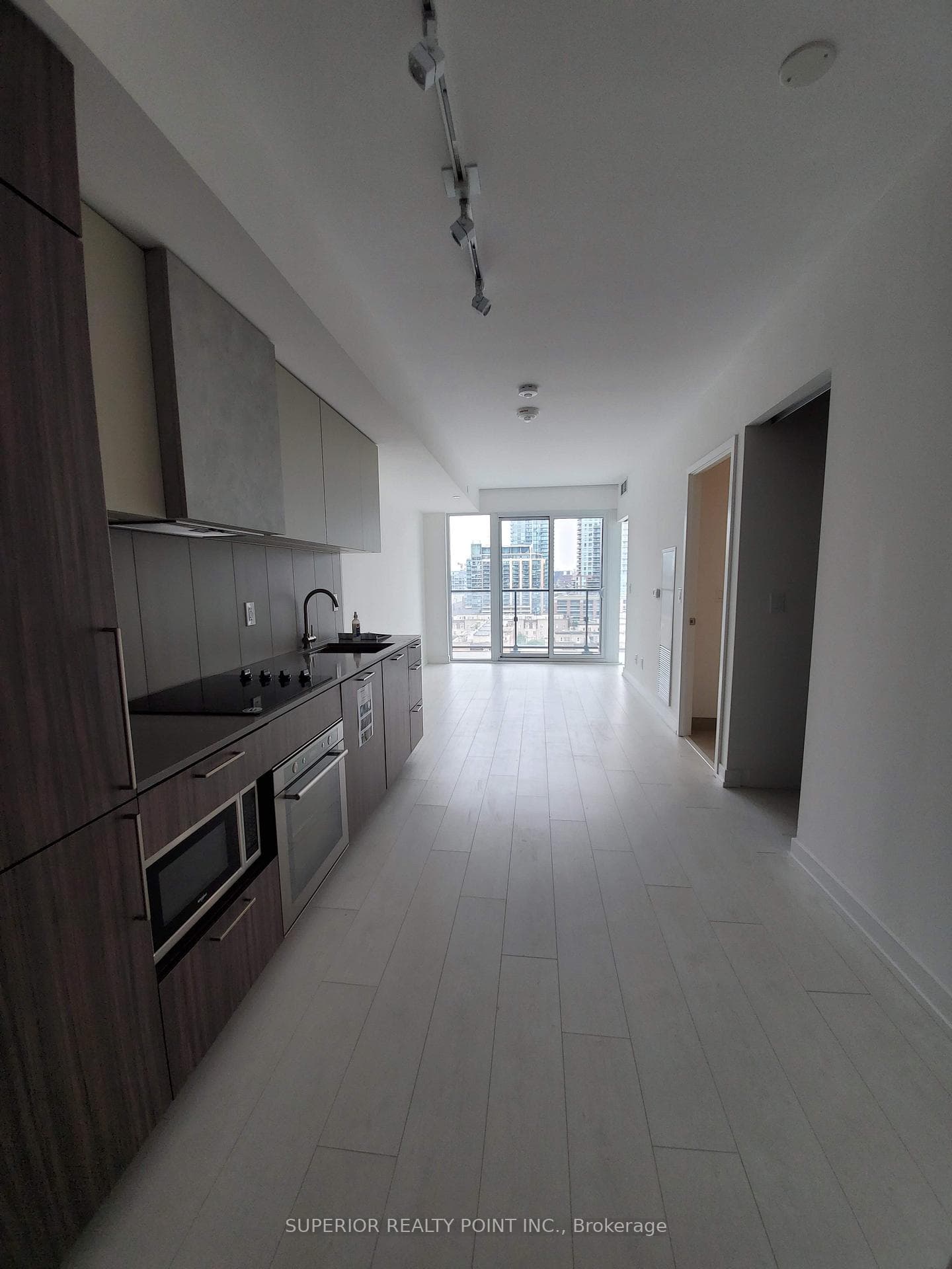 19 Western Battery Road Unit 1016 photo 5