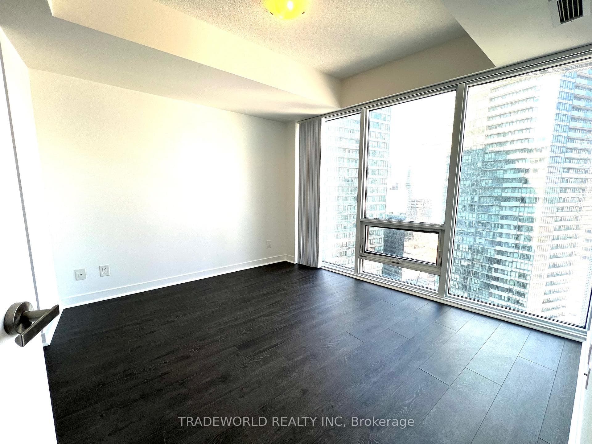 100 Harbour Street Unit 4203 photo 3