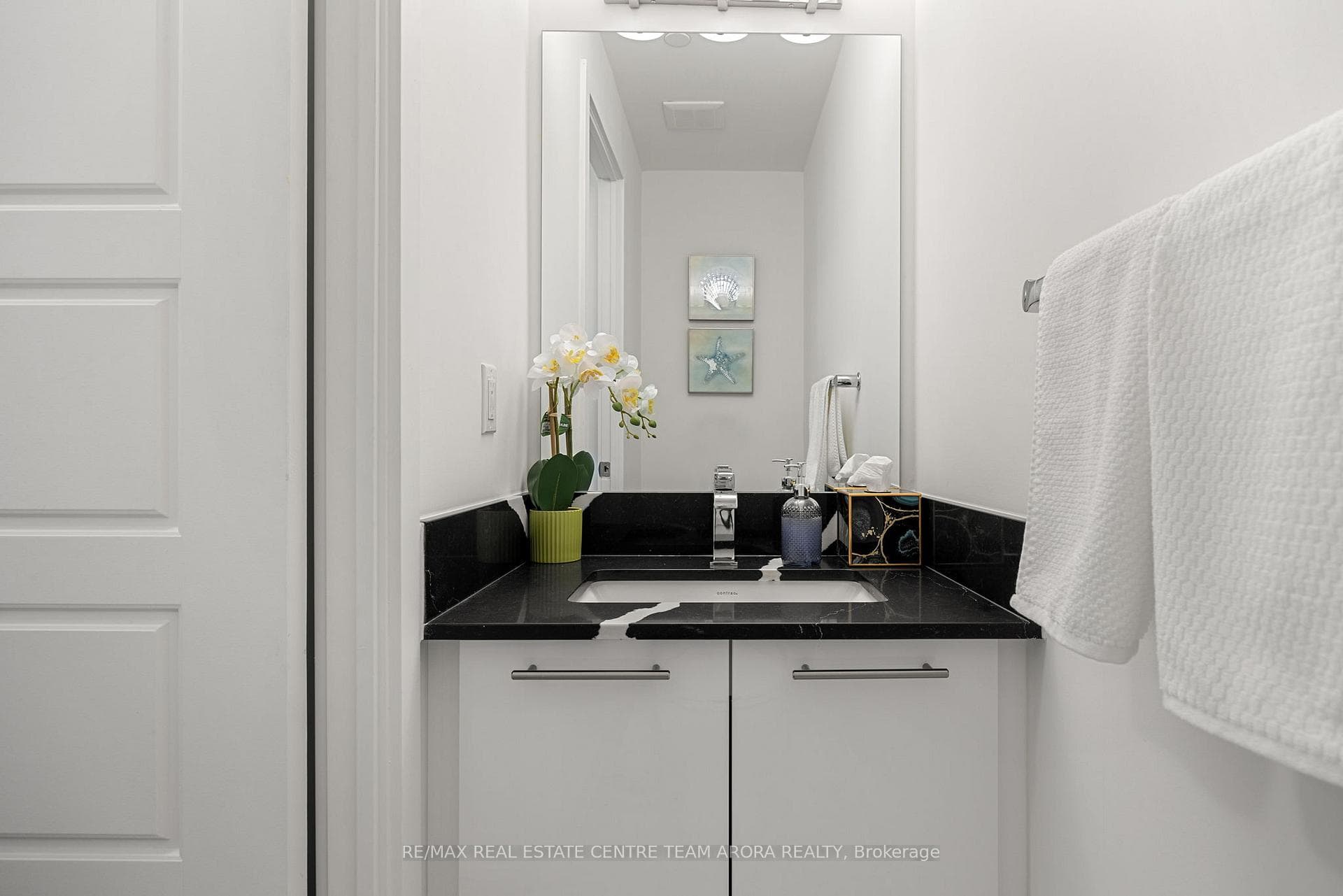 861 Sheppard Avenue Unit 49 photo 16
