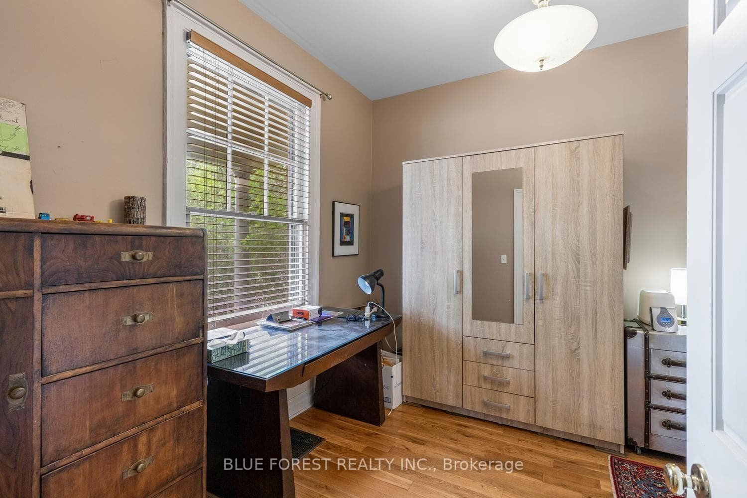 550 Elizabeth Street photo 16