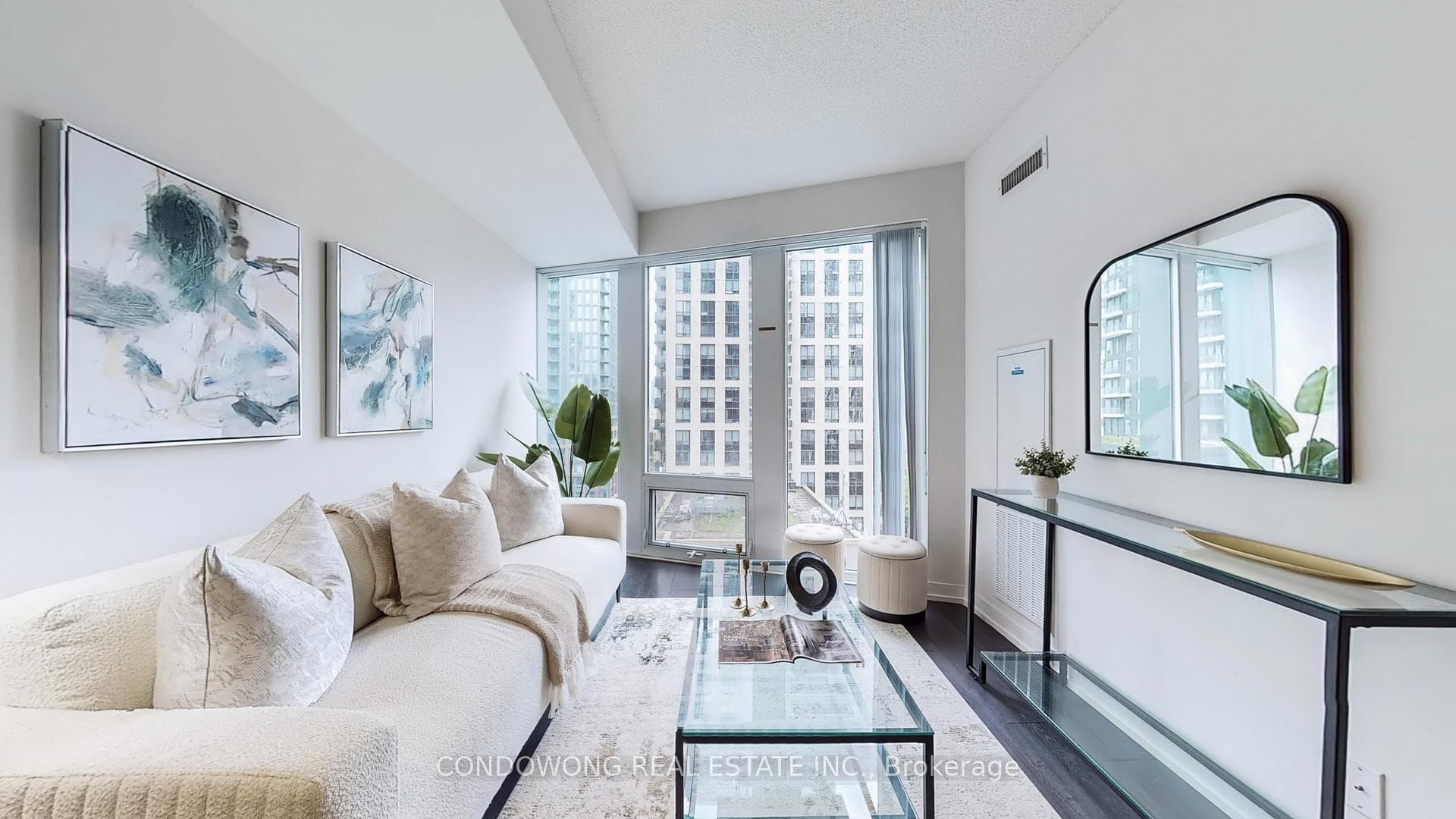 60 Shuter Street Unit 1103 photo 2