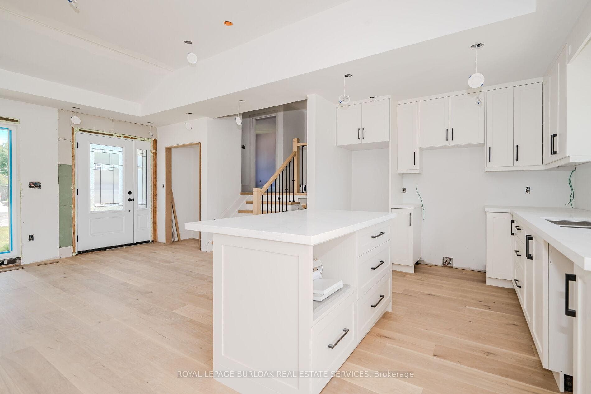 640 Dynes Road photo 13