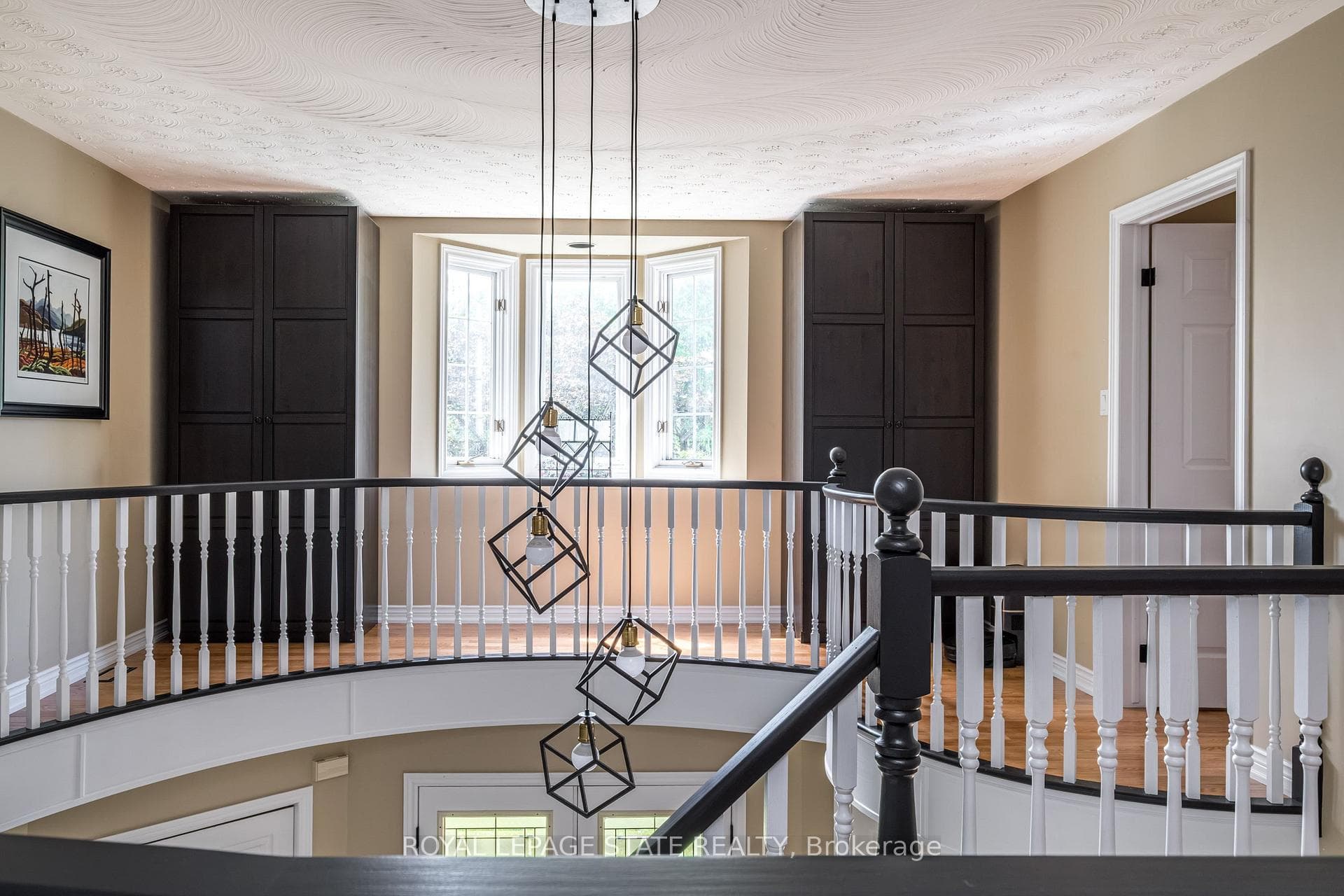 1 Kusins Court photo 22