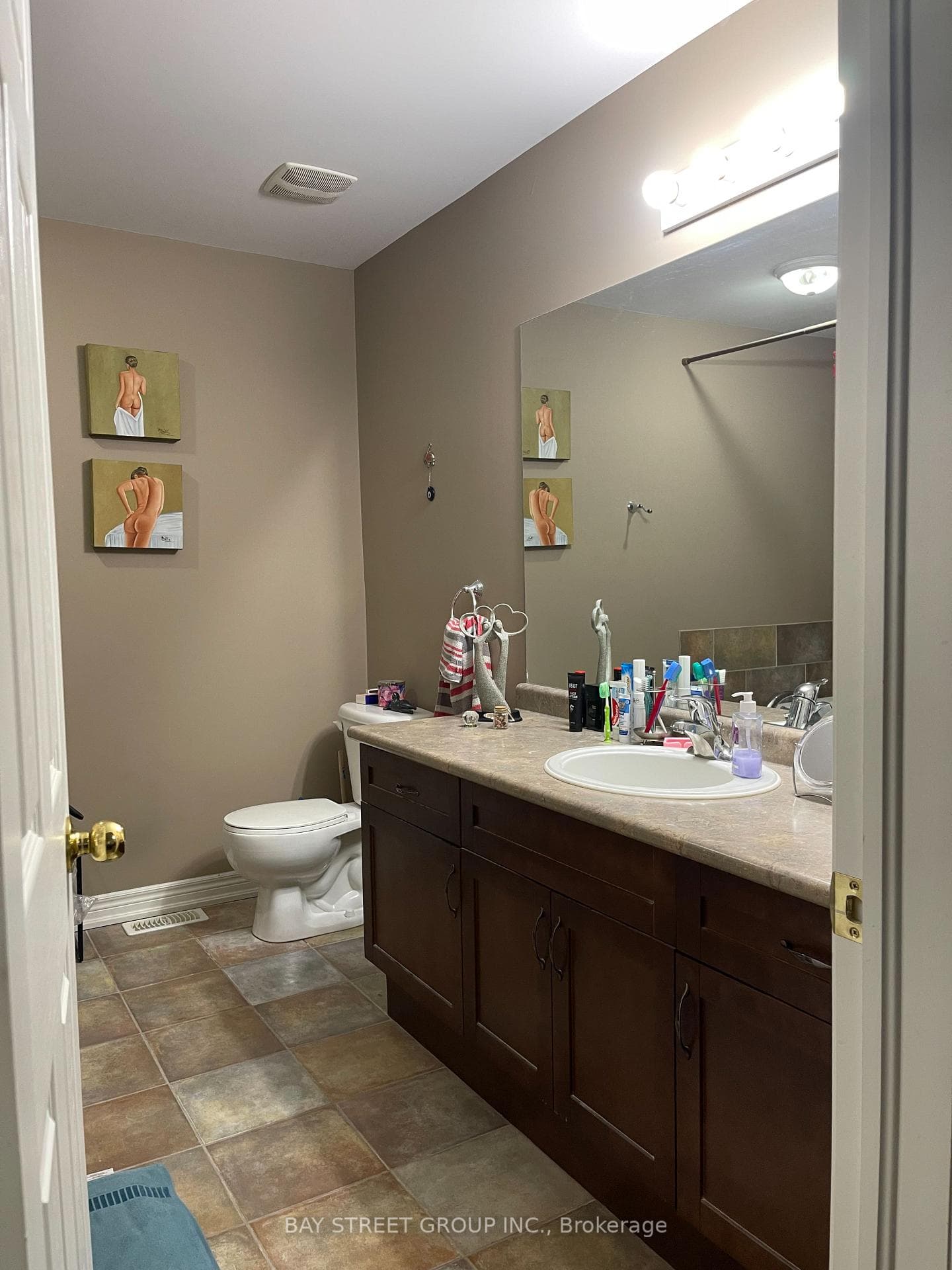 218 PLAINS Road Unit 18 photo 14
