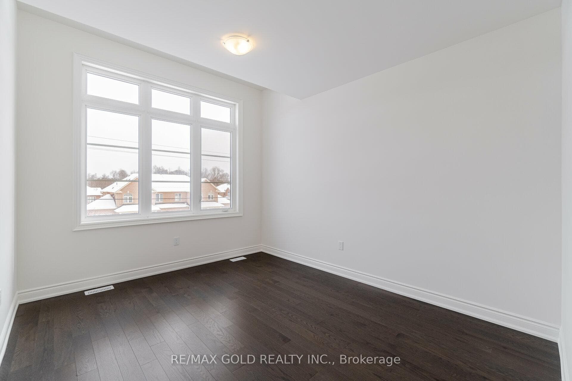 107 Walker Road photo 27
