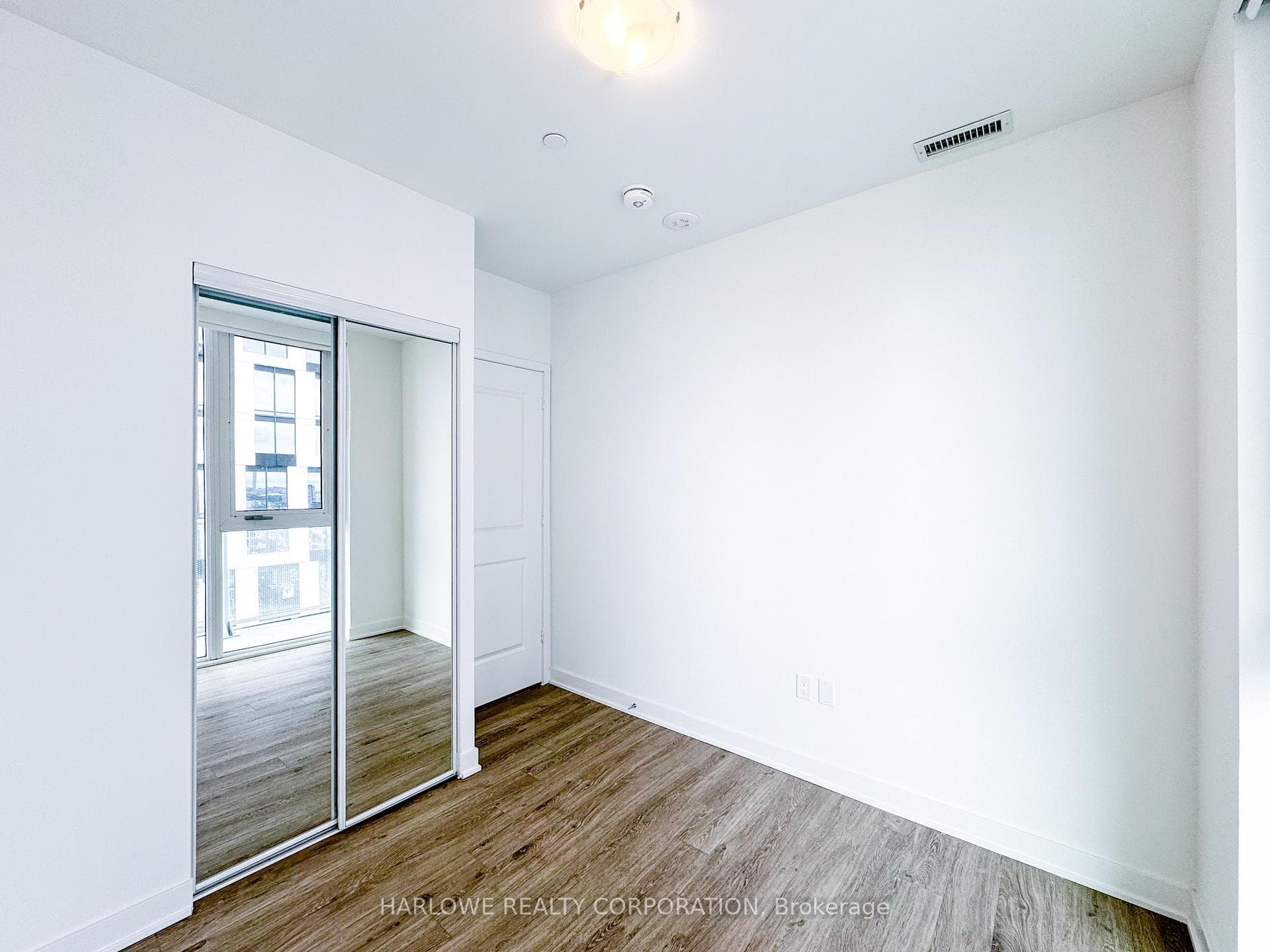 100 Dalhousie Street Unit 3910 photo 8