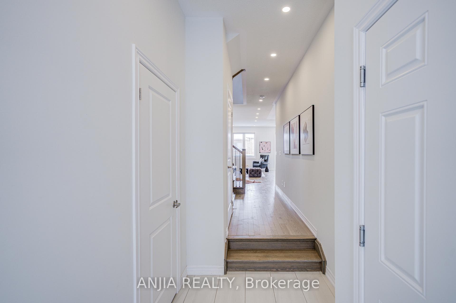 143 Lageer Drive photo 8