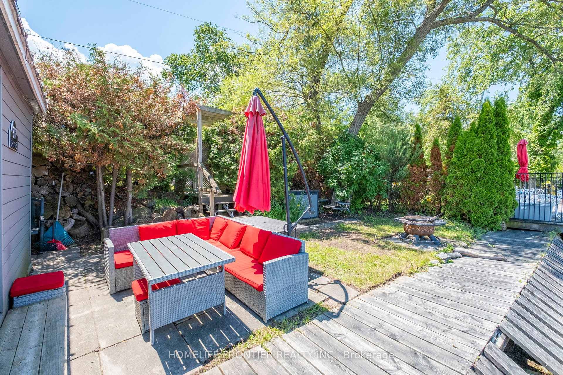 813 Lake Drive photo 37
