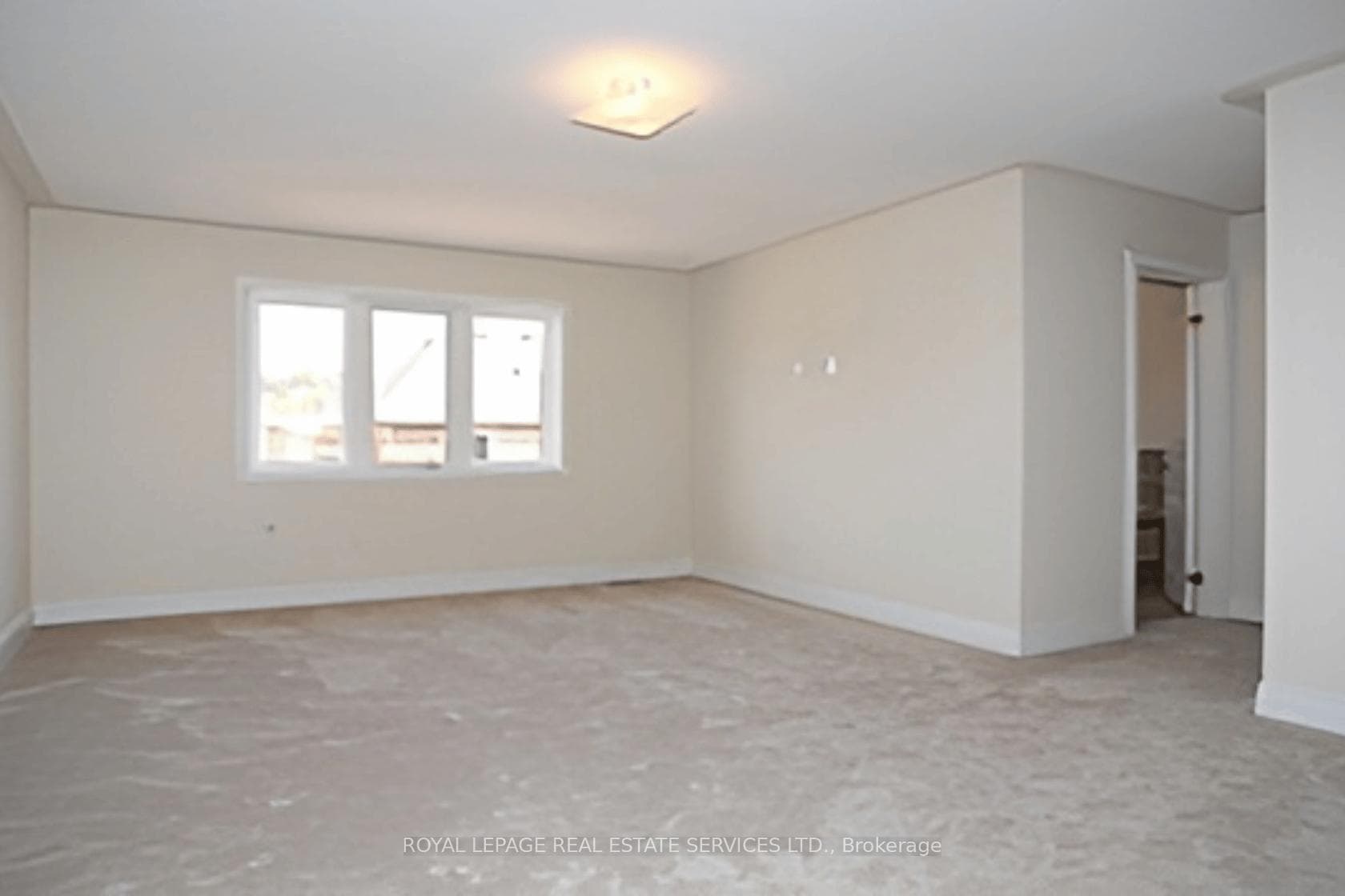 277 Admiral Drive photo 8