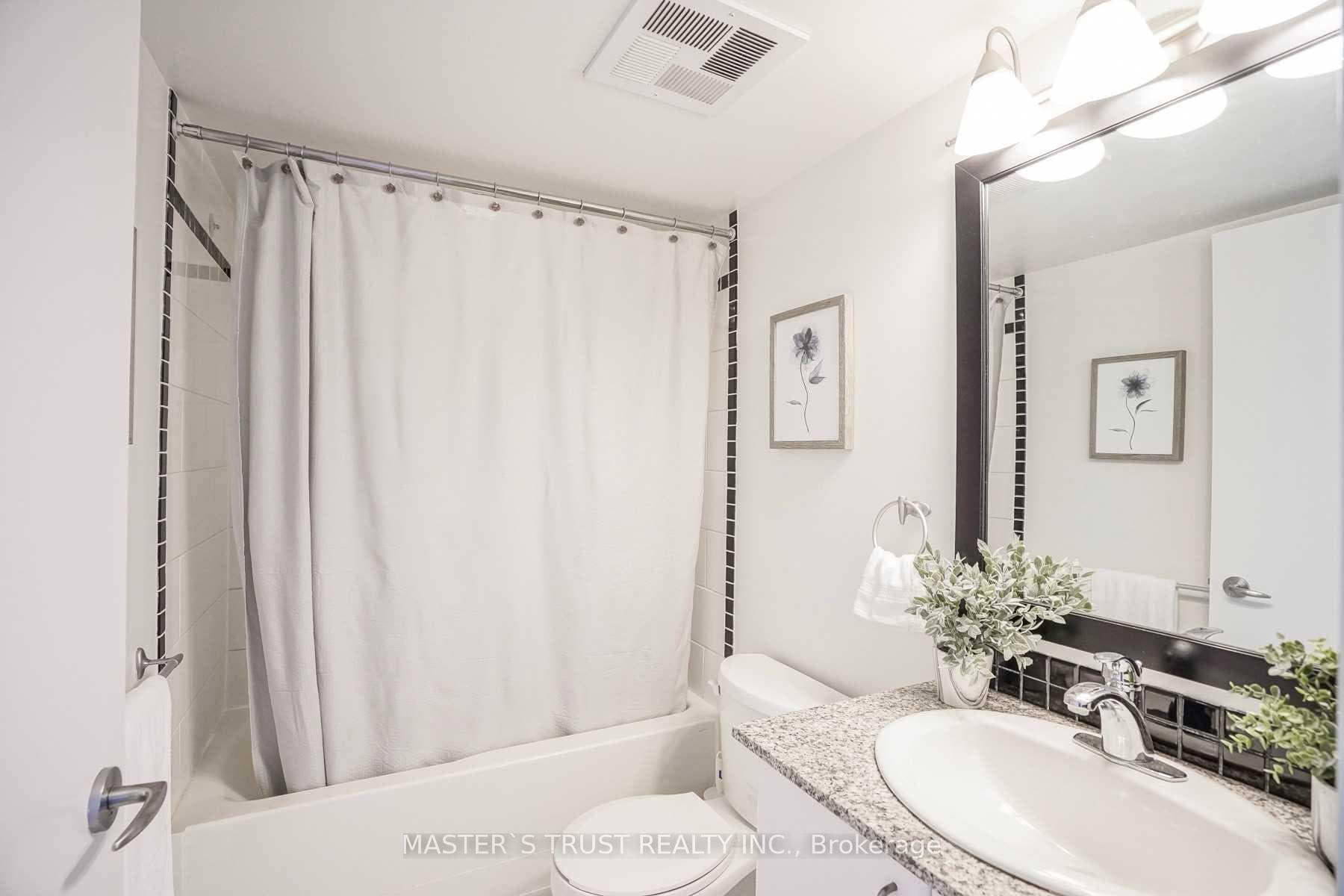 33 Sheppard Avenue Unit 2309 photo 5