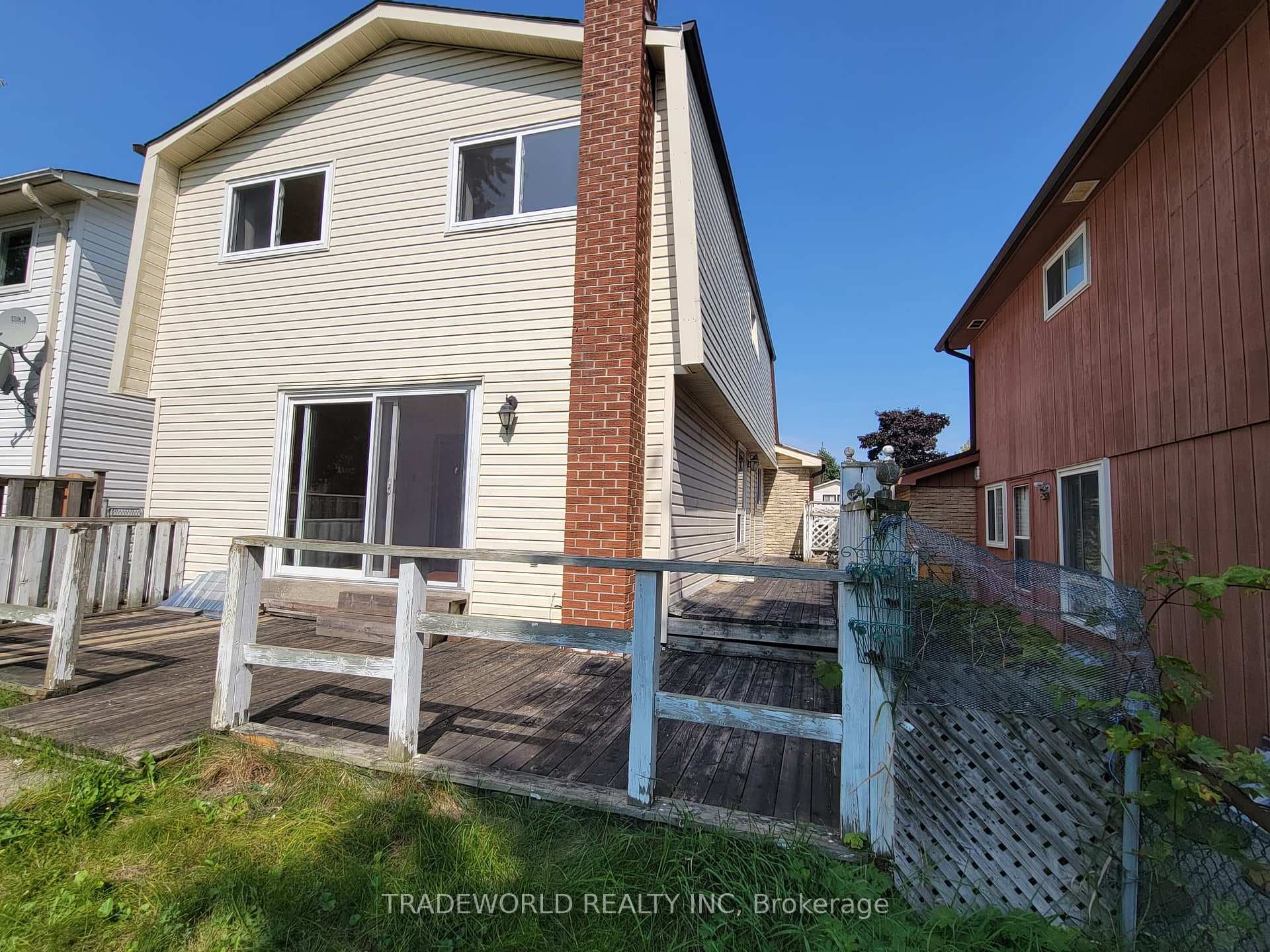 71 Dragoon Crescent photo 27