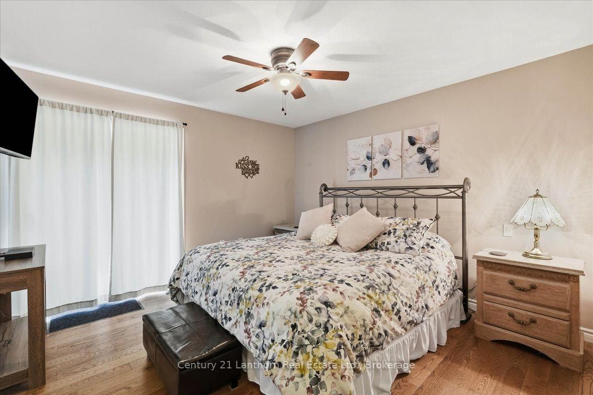 81 Reynolds Road photo 20