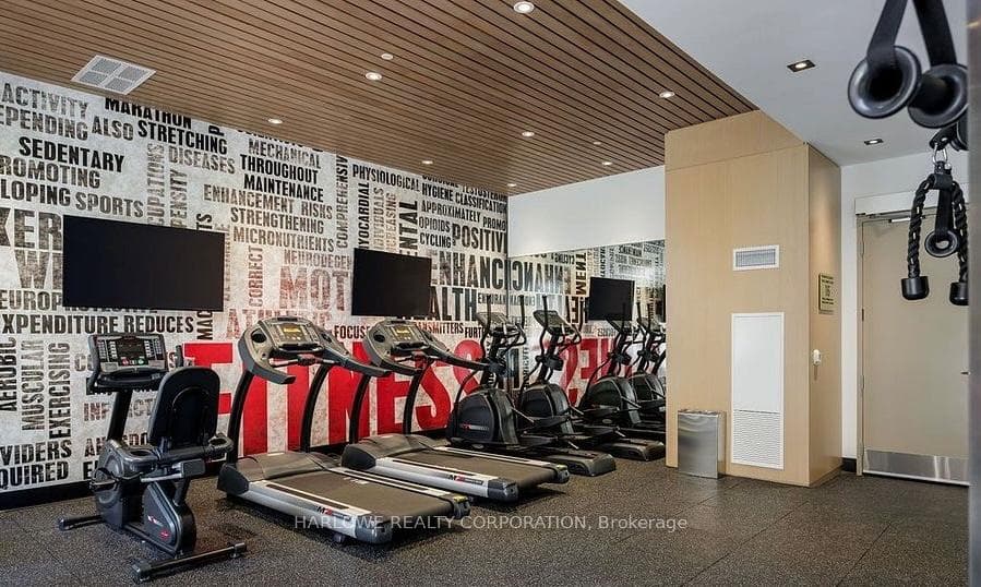 2369 Danforth Avenue Unit 611 photo 12