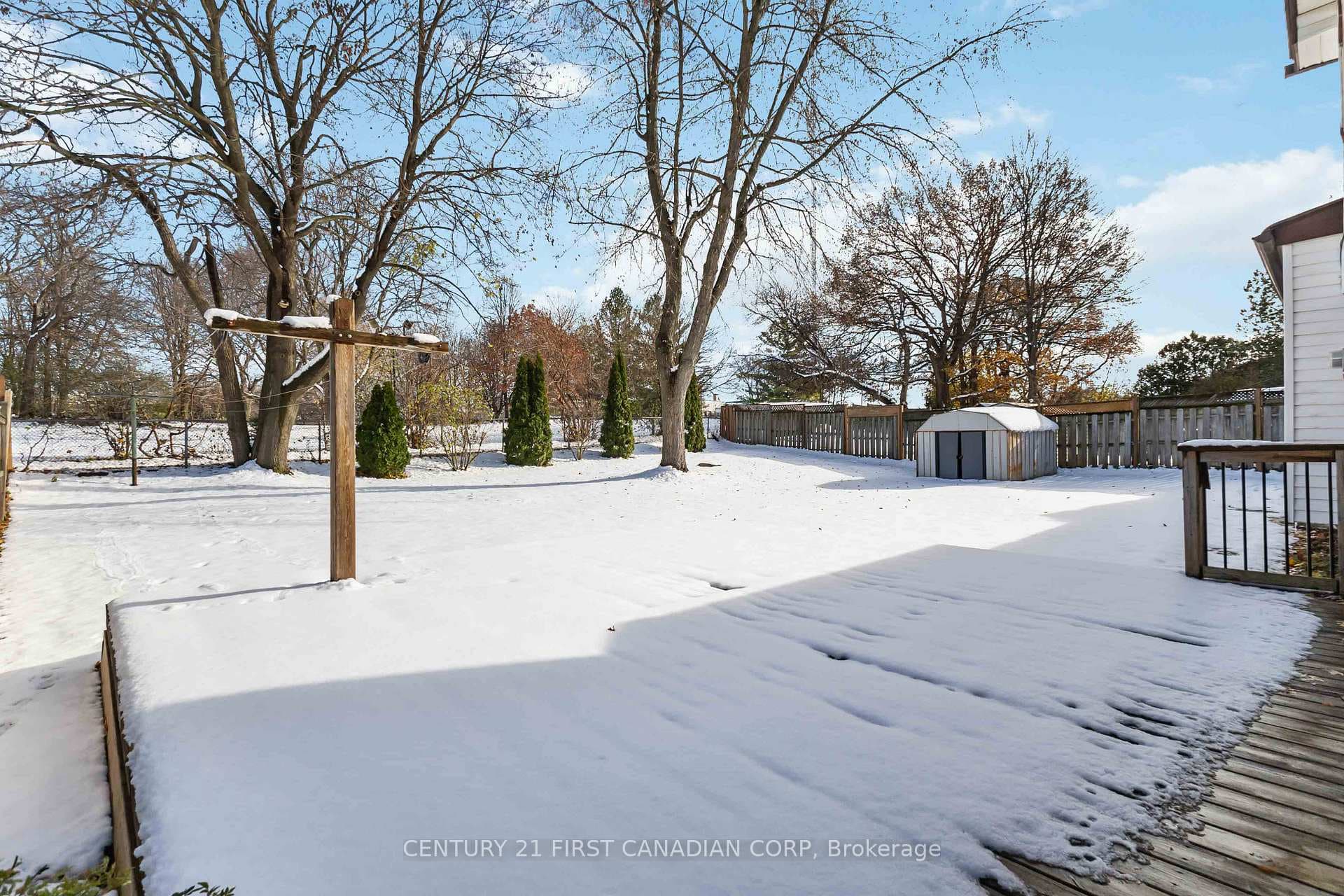 628 Viscount Road photo 45
