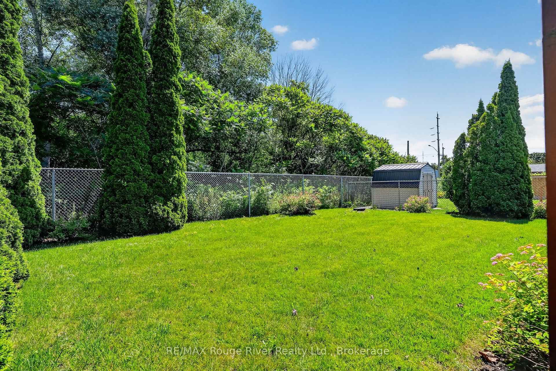 660 Ewing Street photo 40