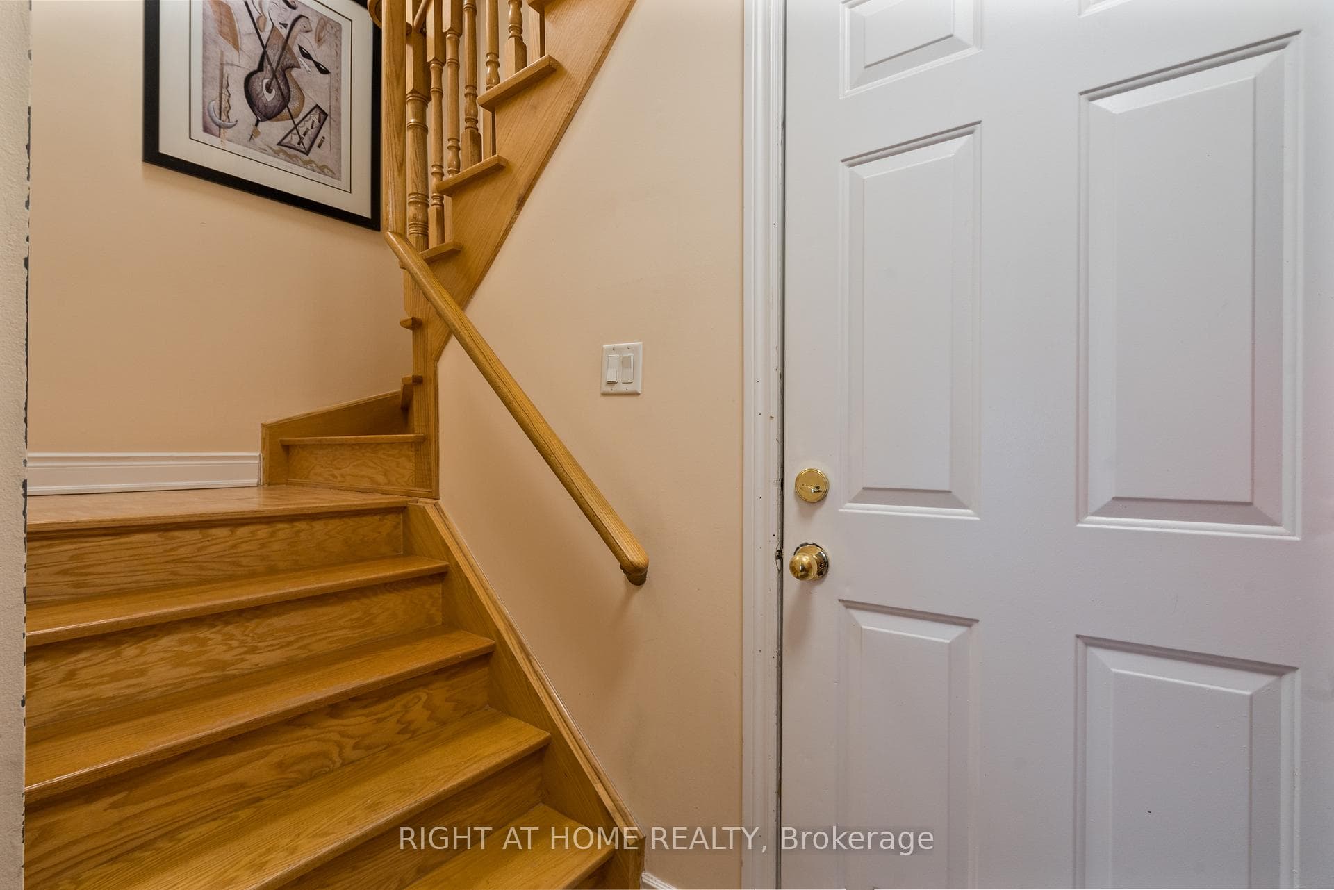 16 Honeywood Road photo 28