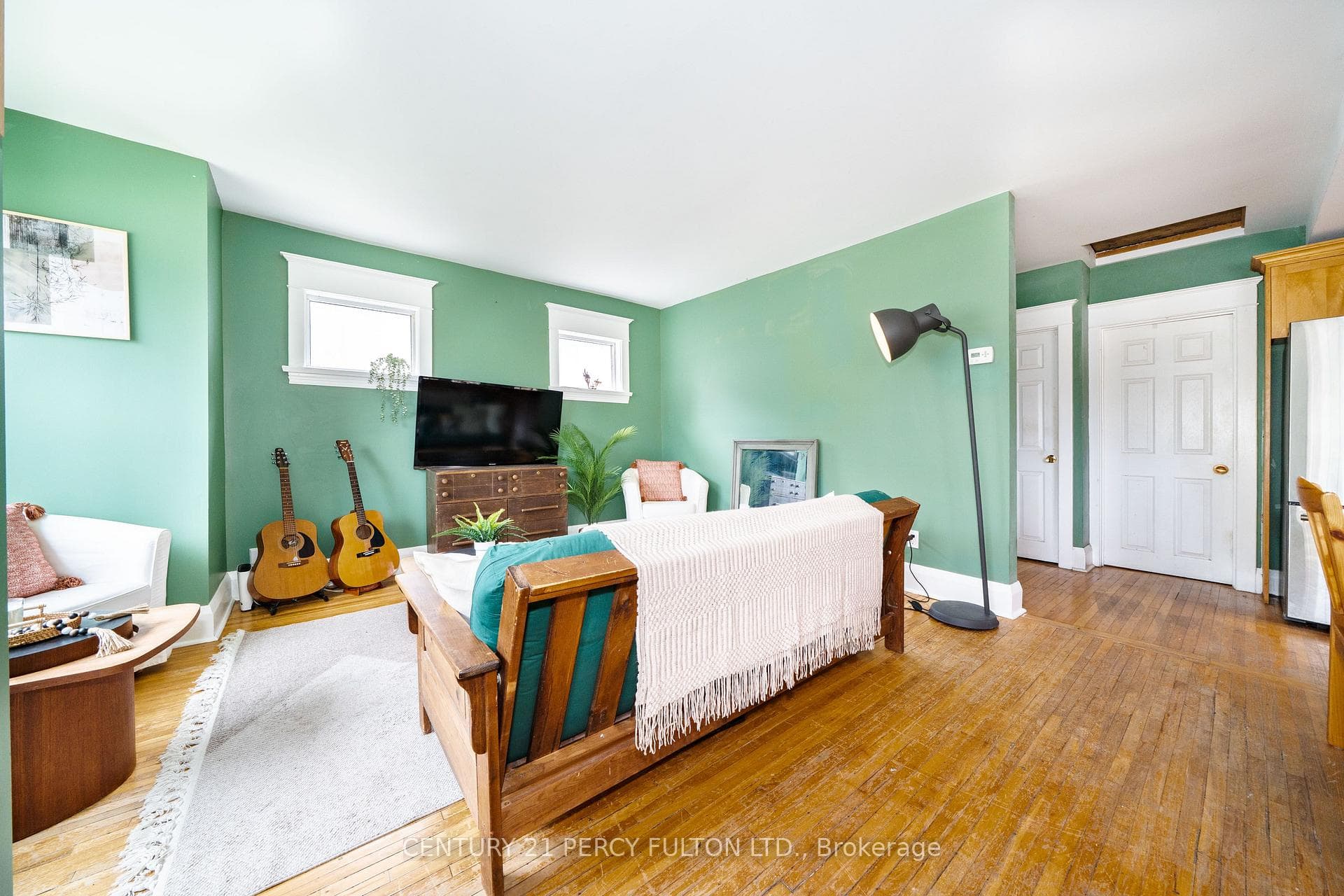 74 St. Dunstan Drive photo 5