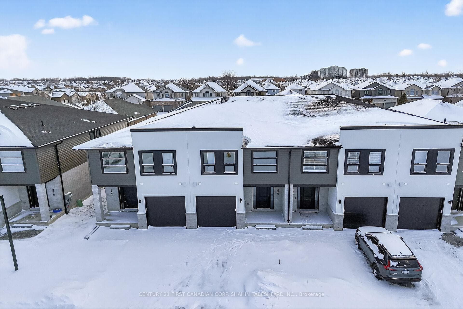 837 Catalpa Square photo 2