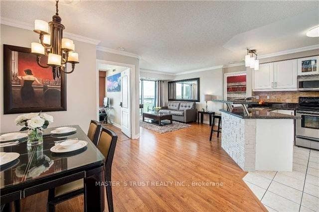 1030 Sheppard Avenue Unit 409 photo 2