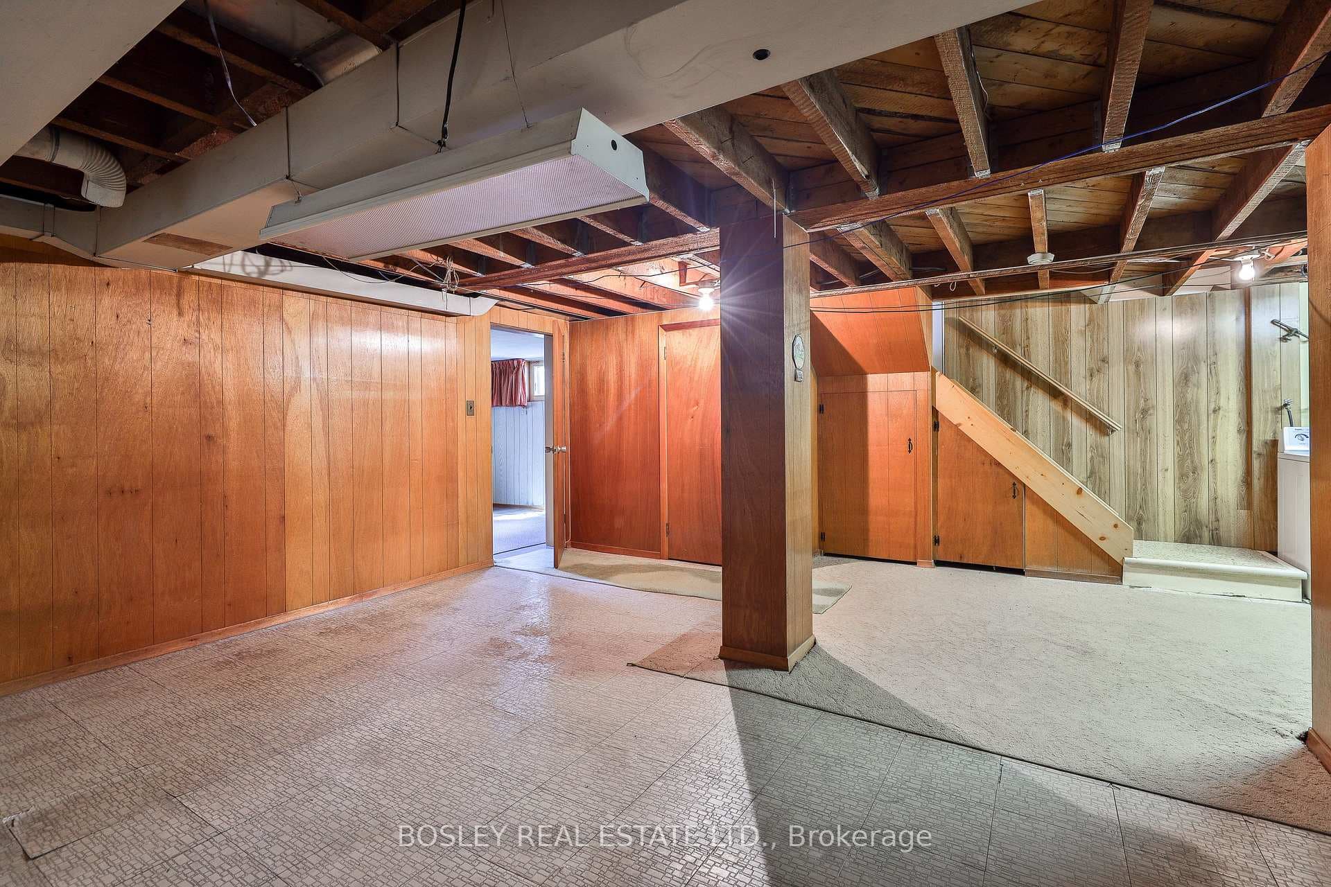 207 Burnett Avenue photo 22