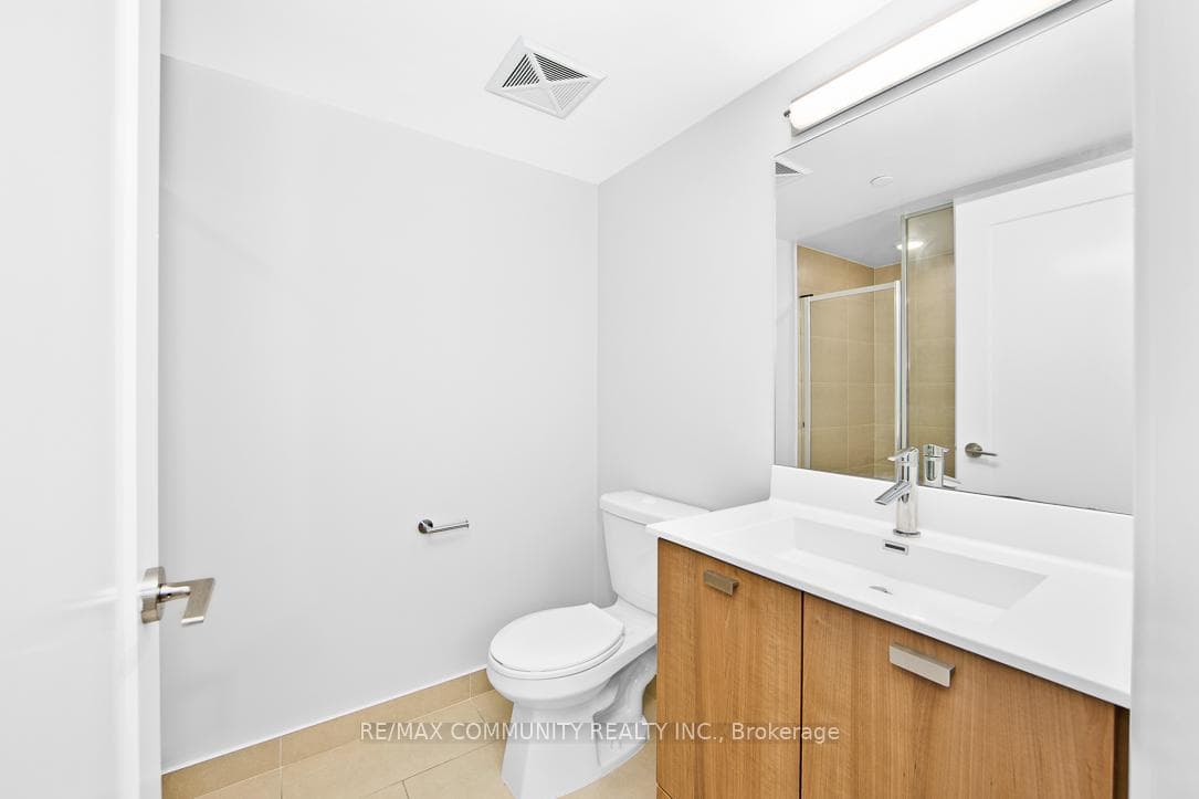 275 Village Green Square Unit 1724 photo 5
