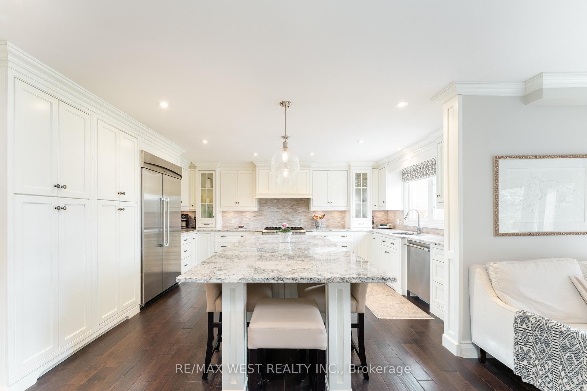18 Harrowsmith Place photo 9