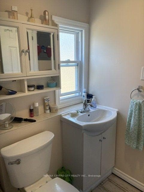 3143 Colin Street photo 7