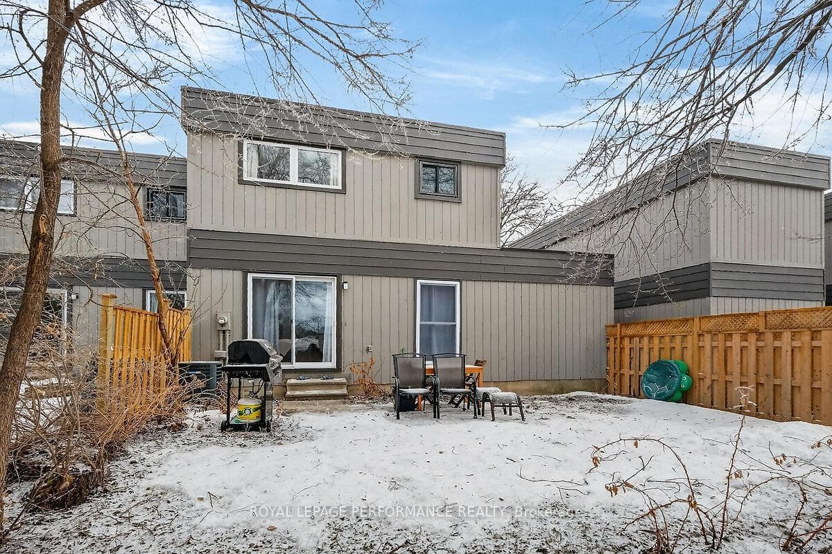 42 Compata Way photo 29