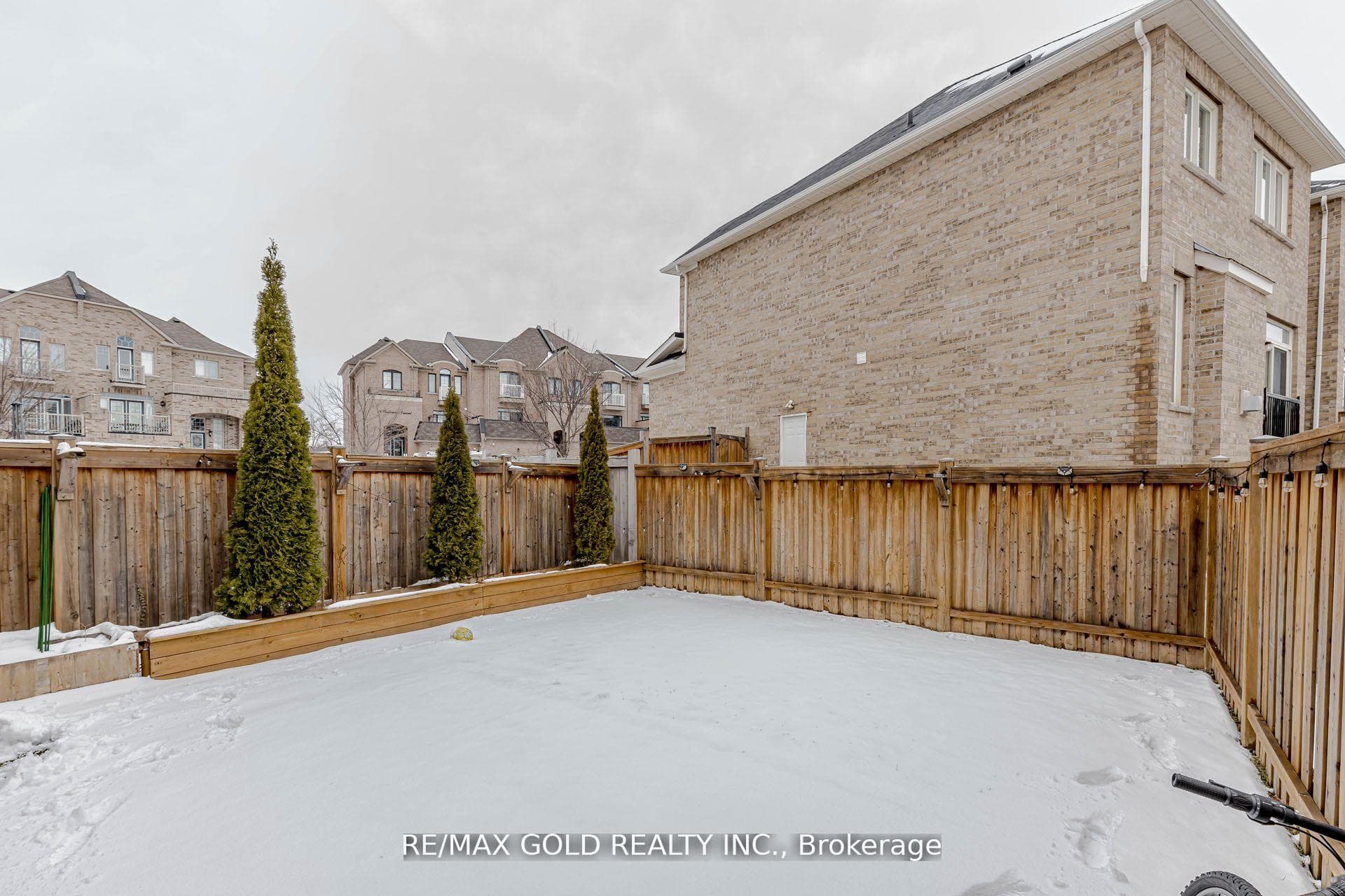 39 Chesterwood Crescent photo 48