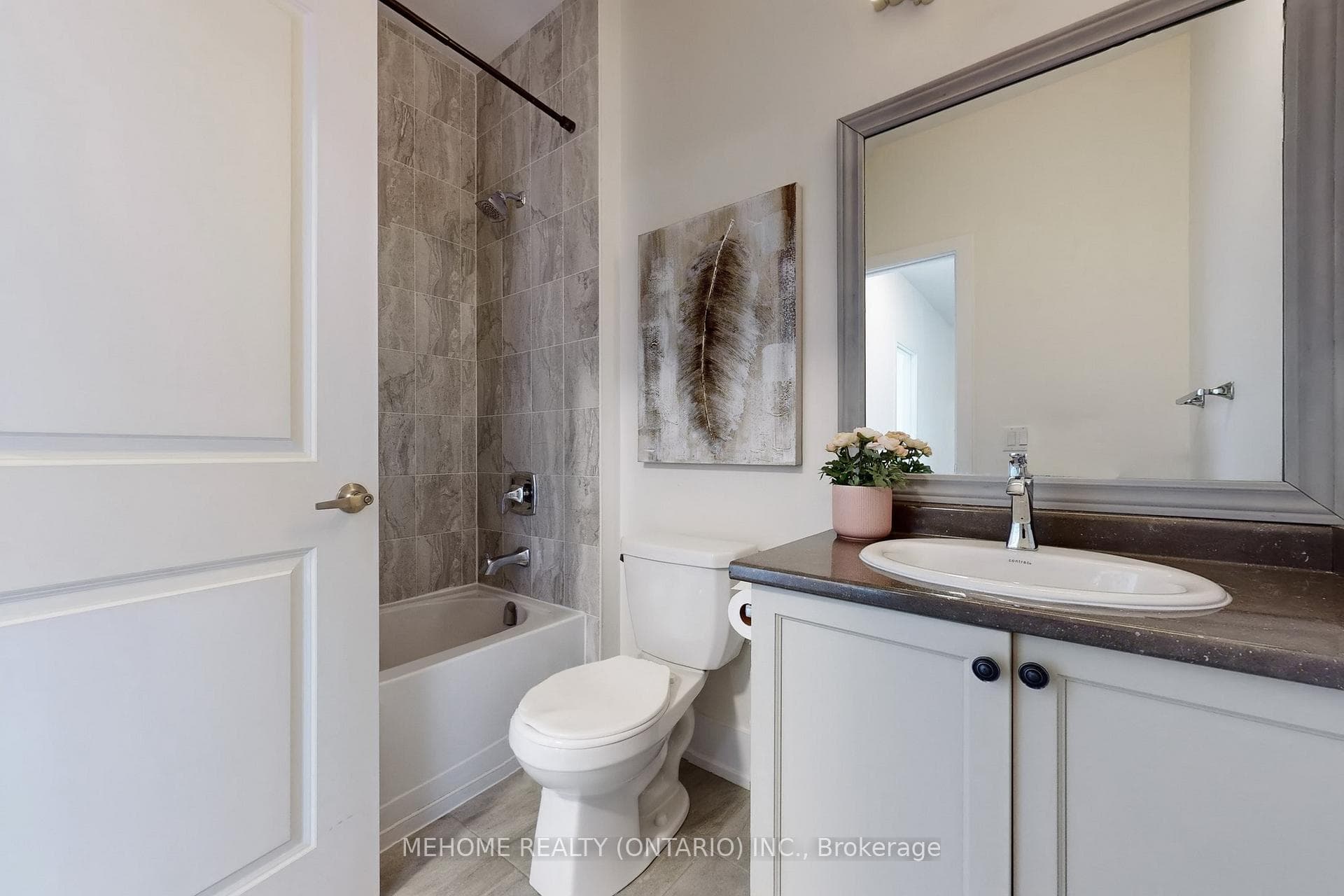 8 Cambray Road photo 29