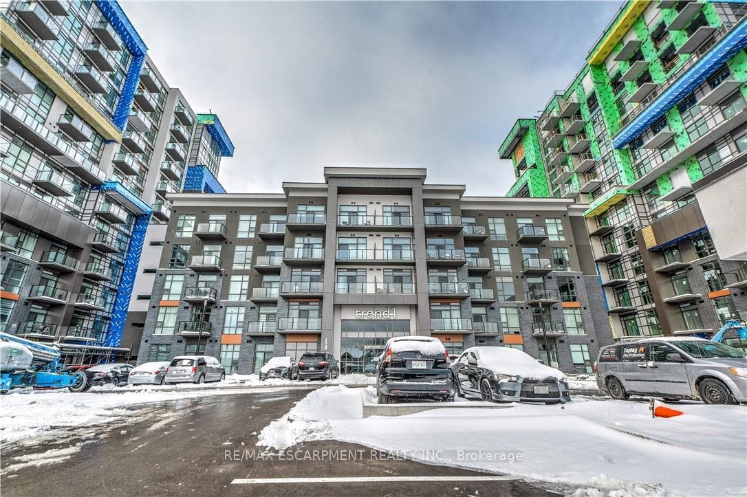 450 Dundas Street Unit 1204 photo 1