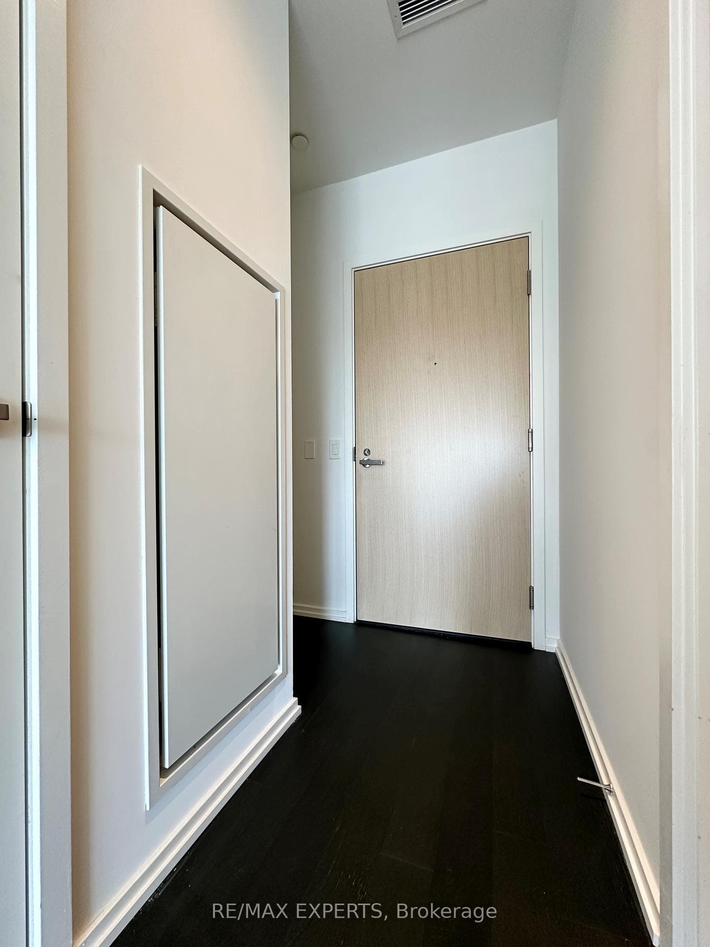 5 Soudan Avenue Unit 1116 photo 6