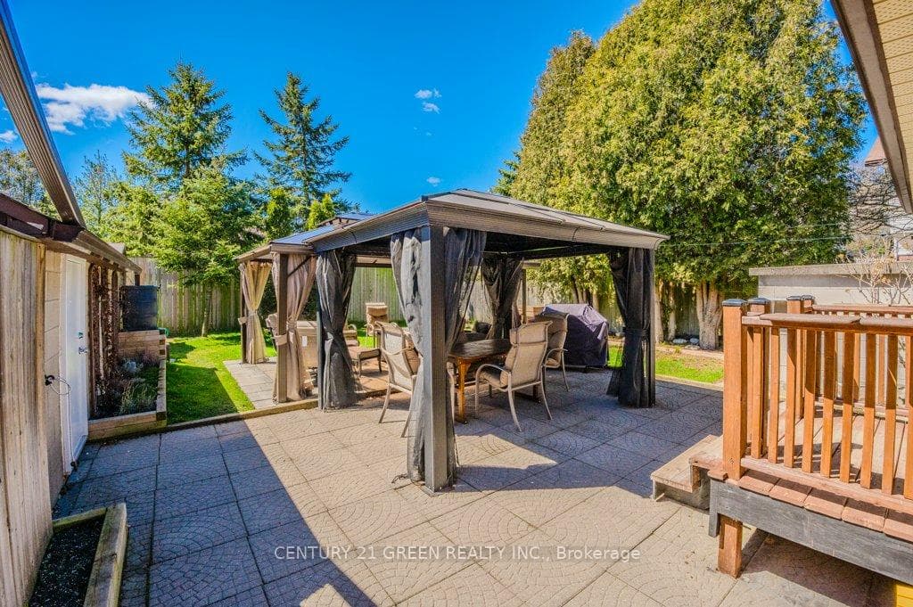 85 Hayes Avenue photo 36