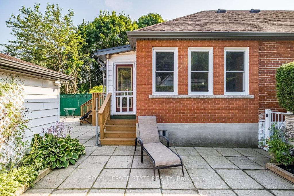 170 Parkview Drive photo 35