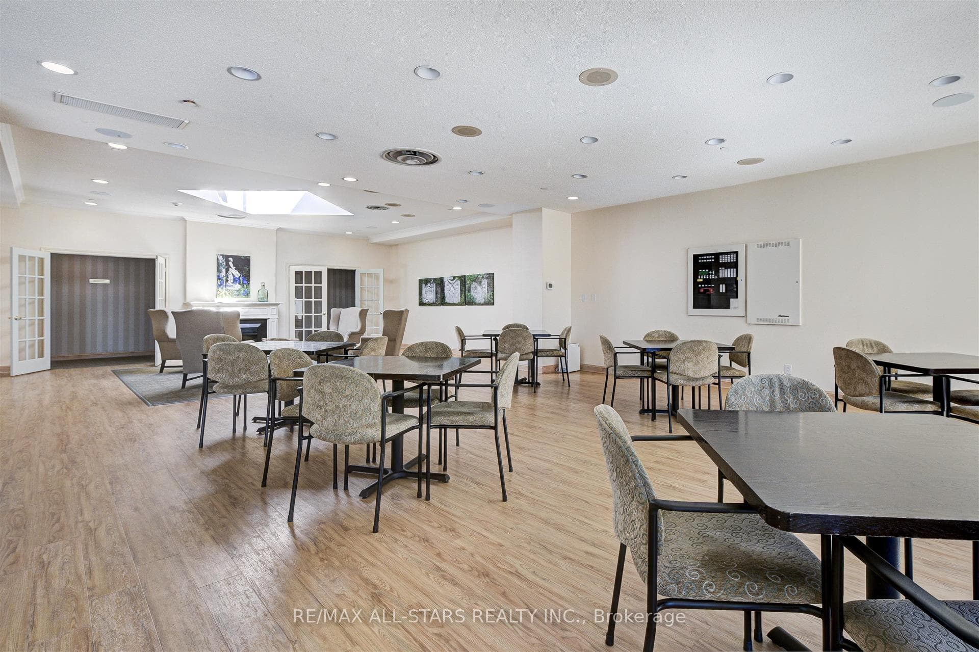 10 Guildwood Parkway Unit 1422 photo 35