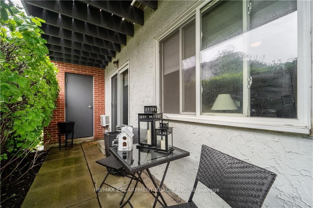 1450 Glen Abbey Gate Unit 612 photo 25
