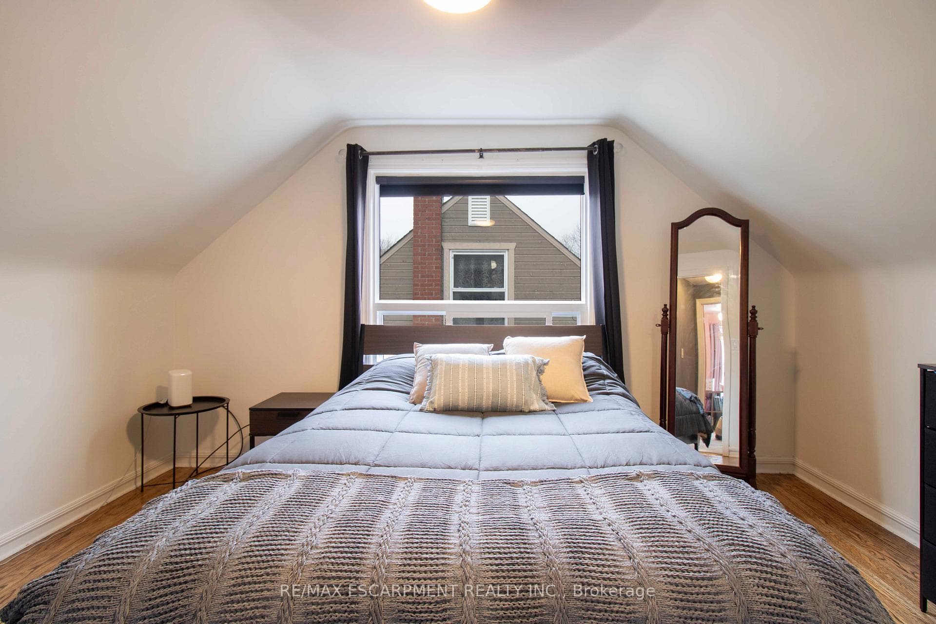 149 East 34th Street photo 25