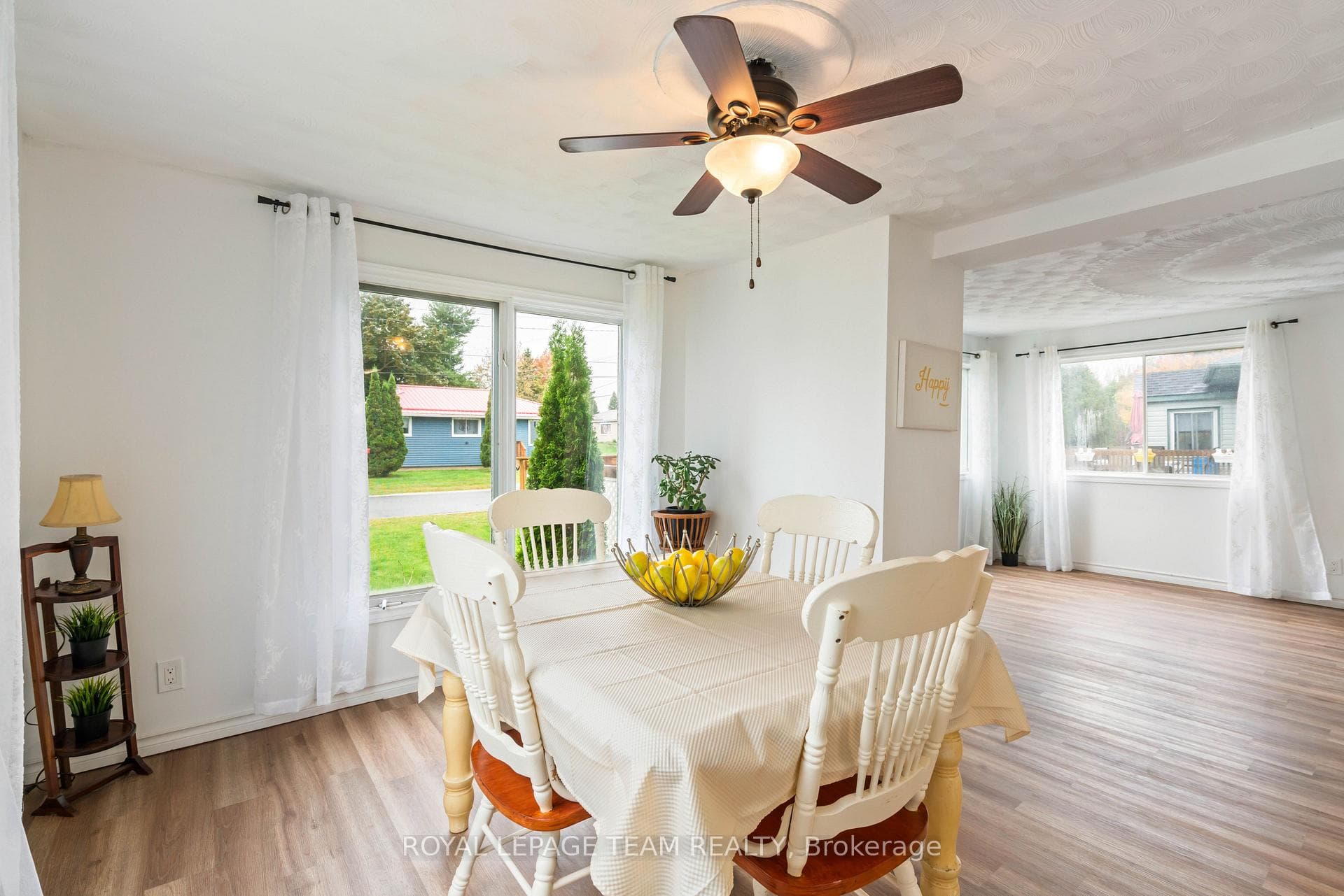 3069 WALKER Street photo 25