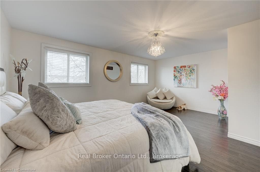 88 Keith Street photo 18
