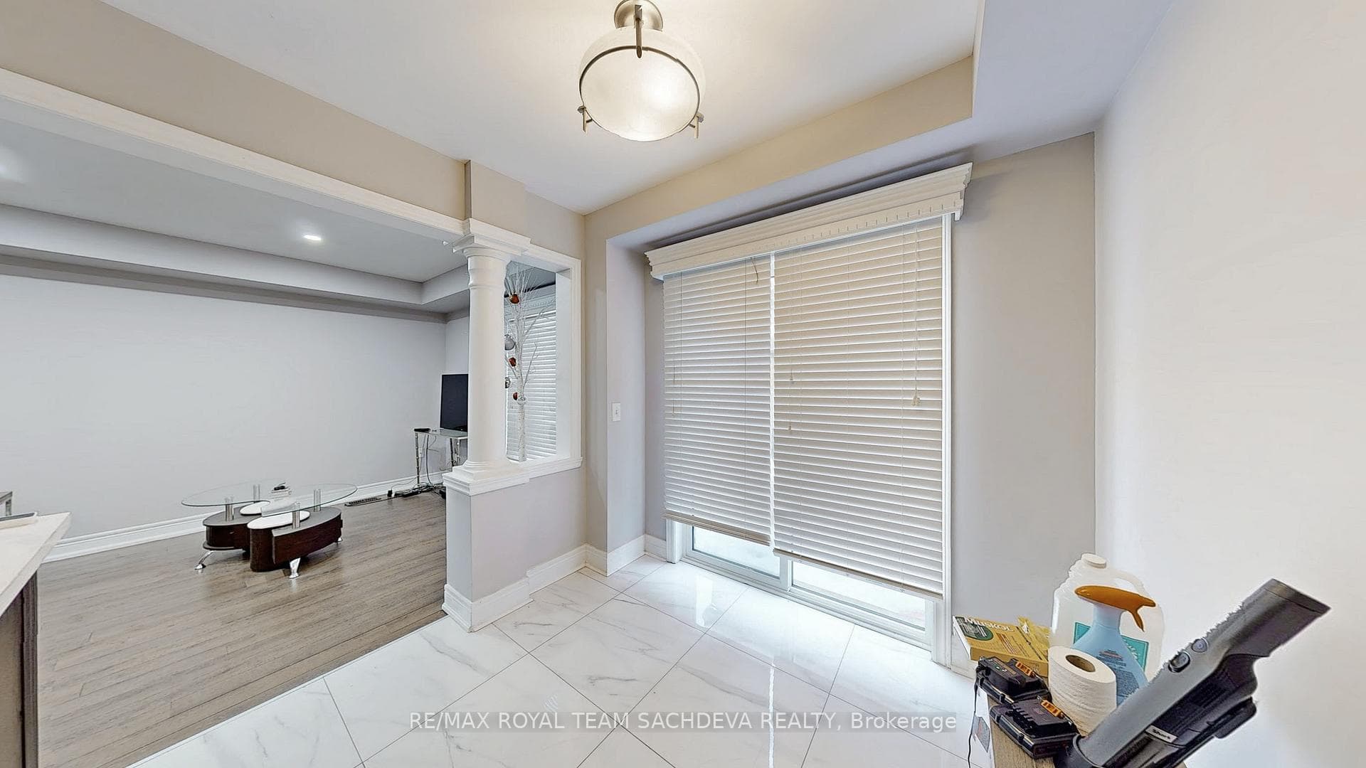 56 Dewell Crescent photo 16