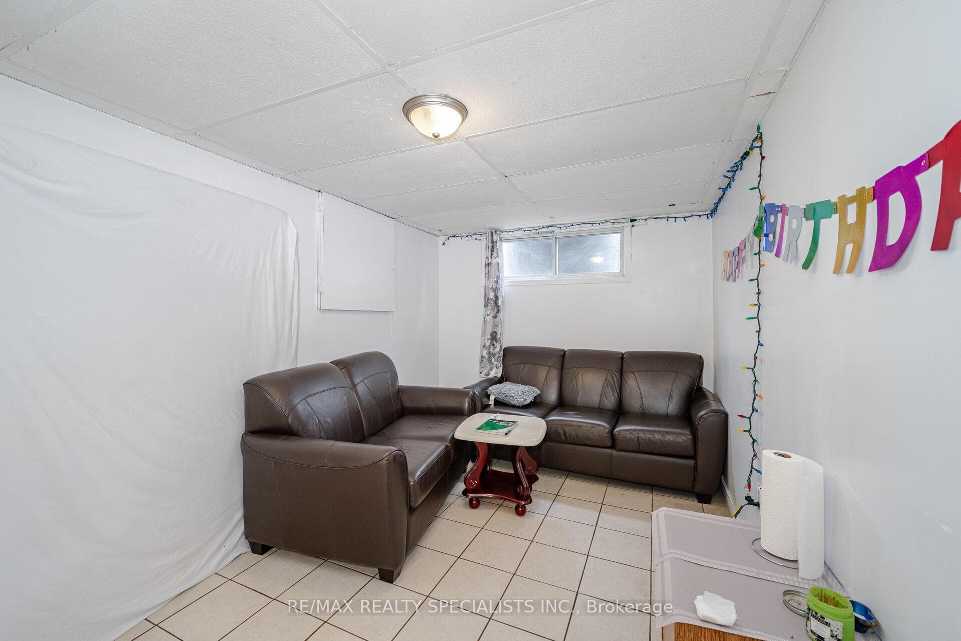 7300 Vernor Drive photo 32