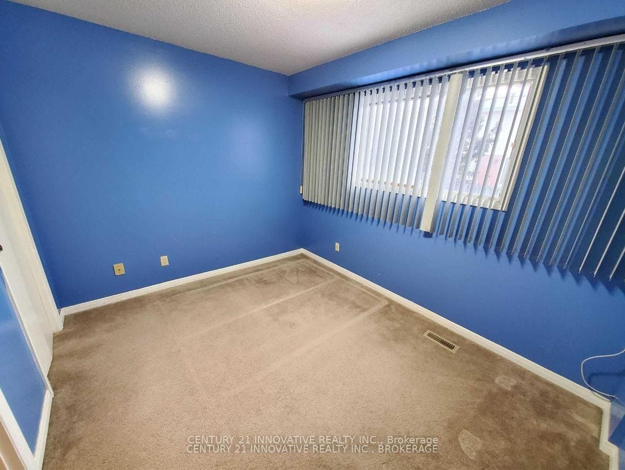 122 Copperwood Square photo 13