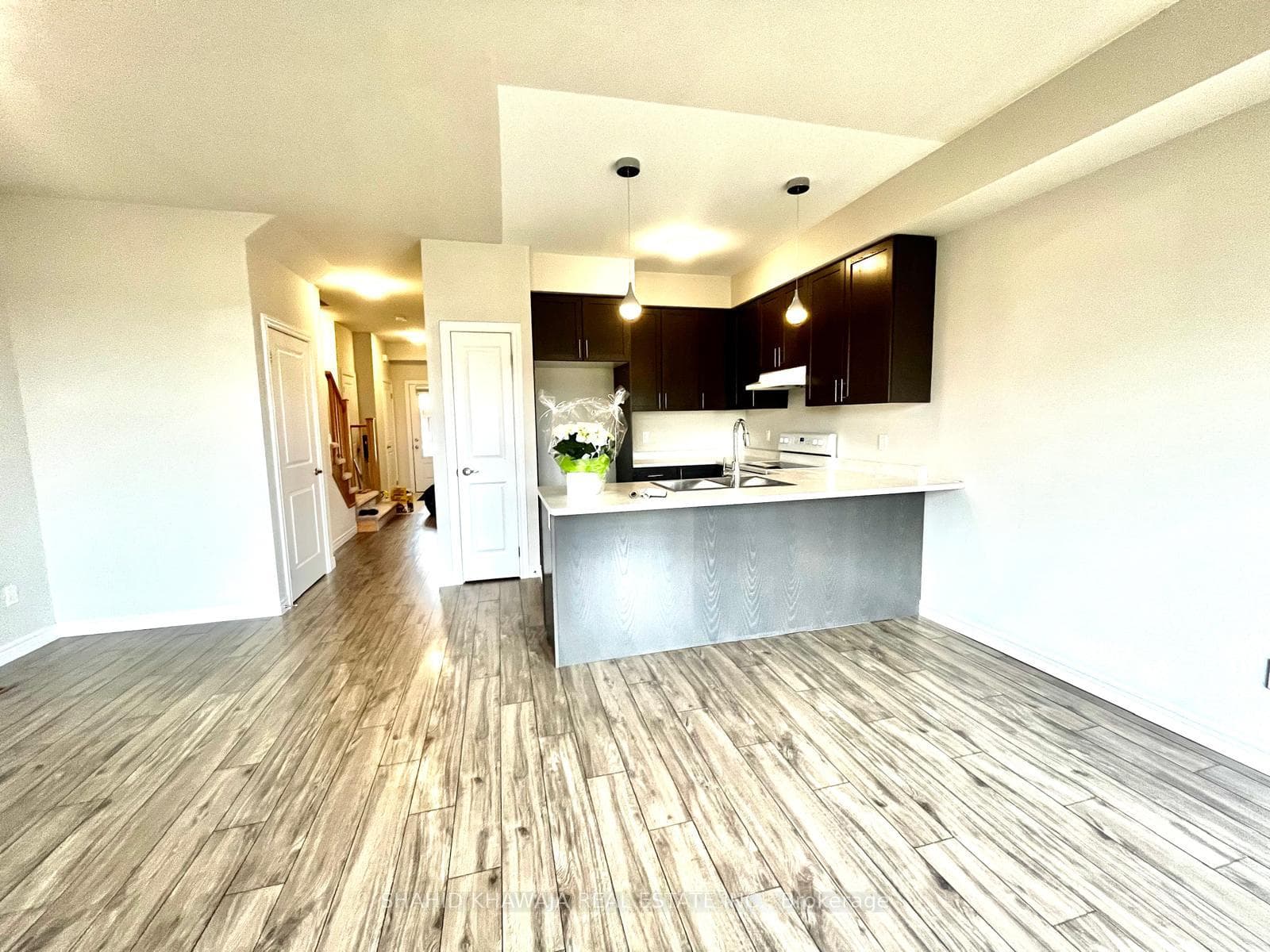24 Mockingbird Lane Unit 64 photo 2