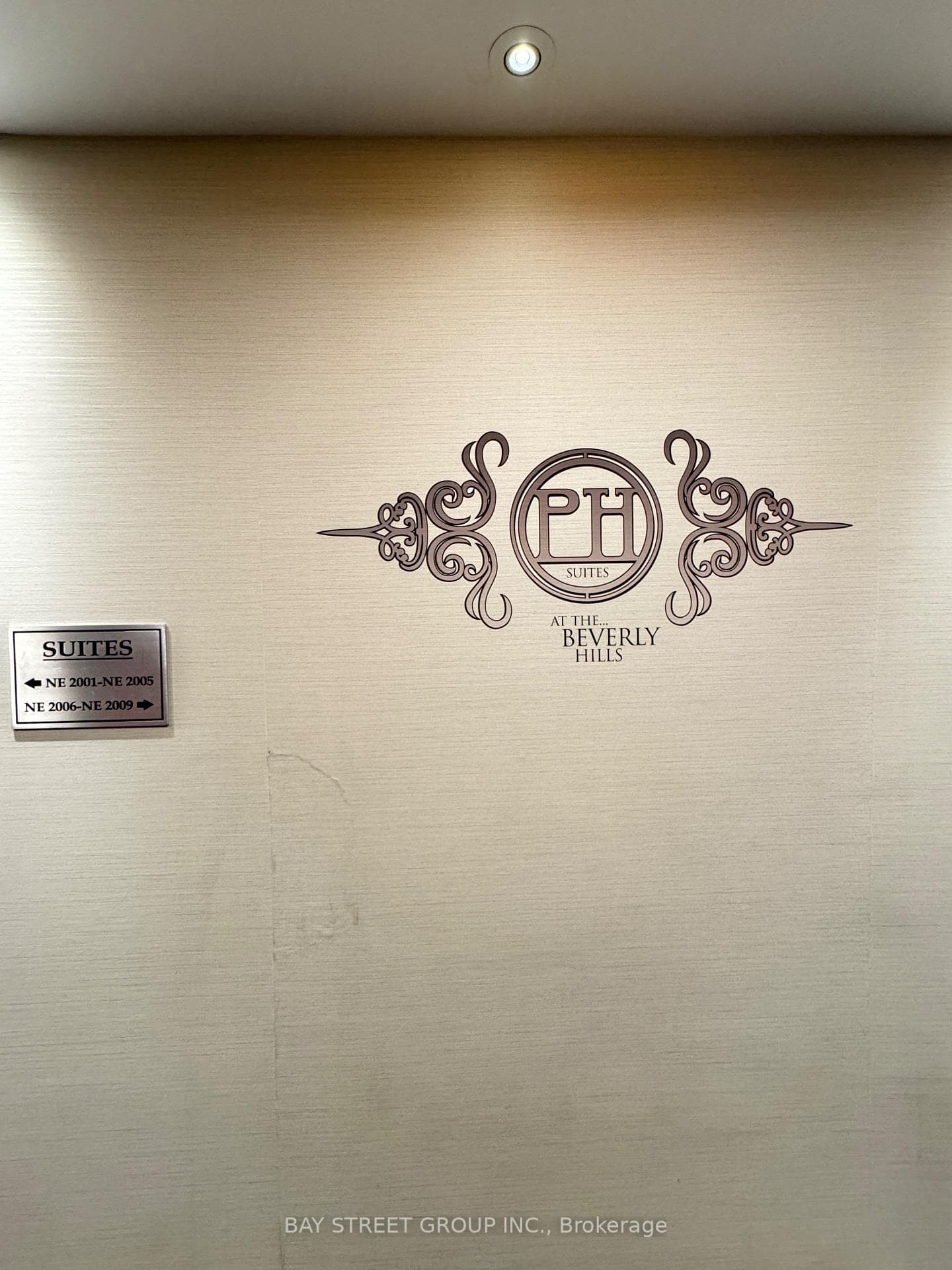 9205 YONGE Street Unit 2007 photo 1